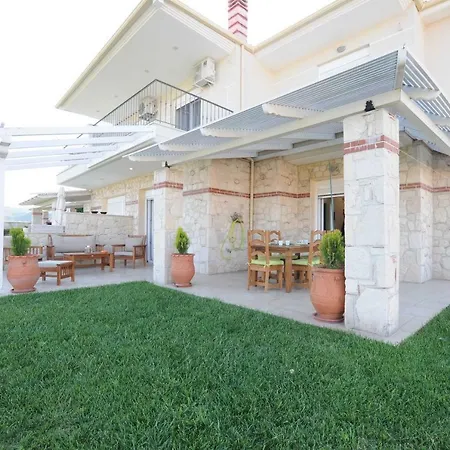 Hébergement de vacances F & B Summer Collection - Kassandra - *